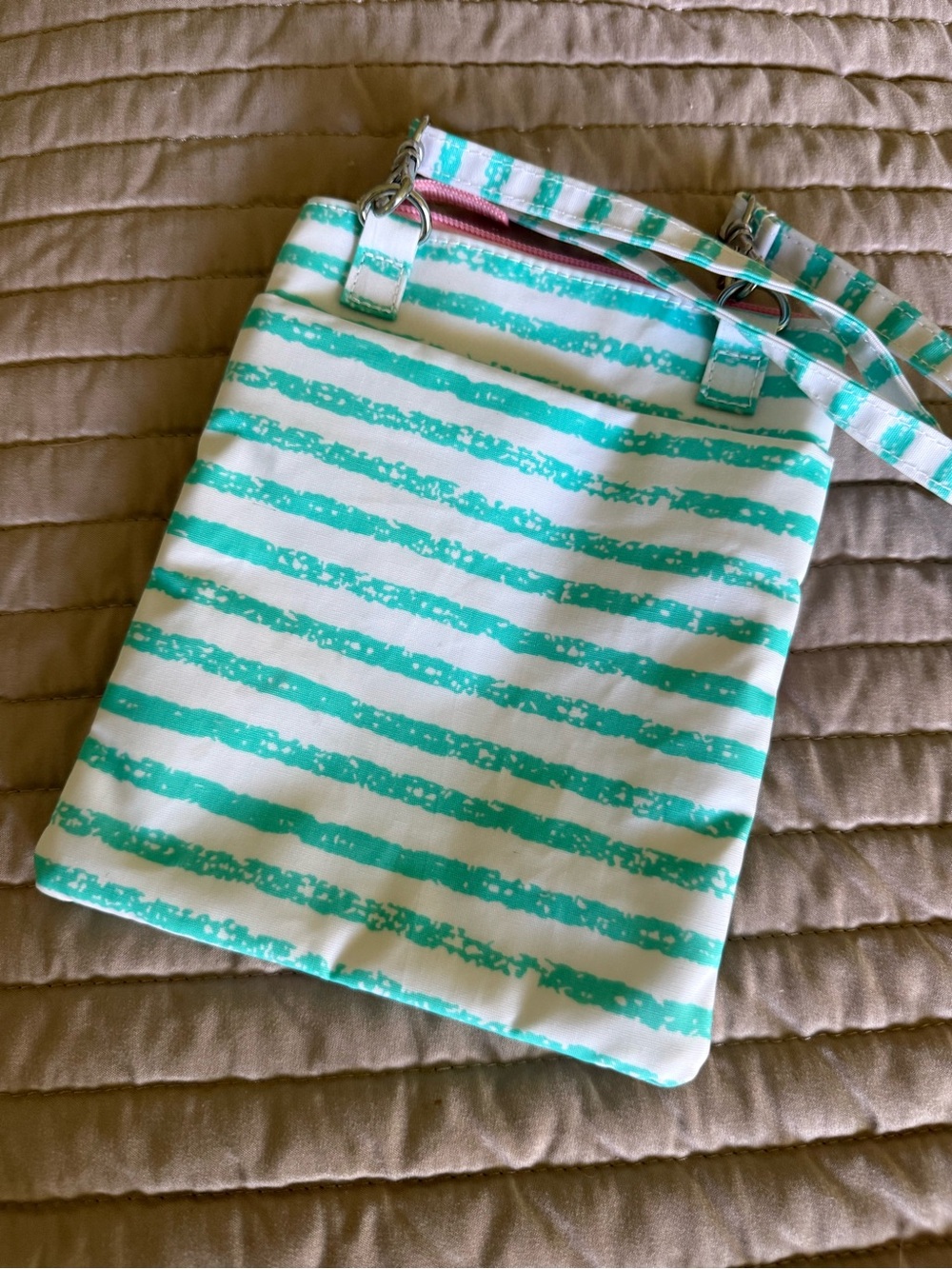 (4 for $20) SCOUT Sally Go Lightly Crossbody Bag - Picture 4 of 5